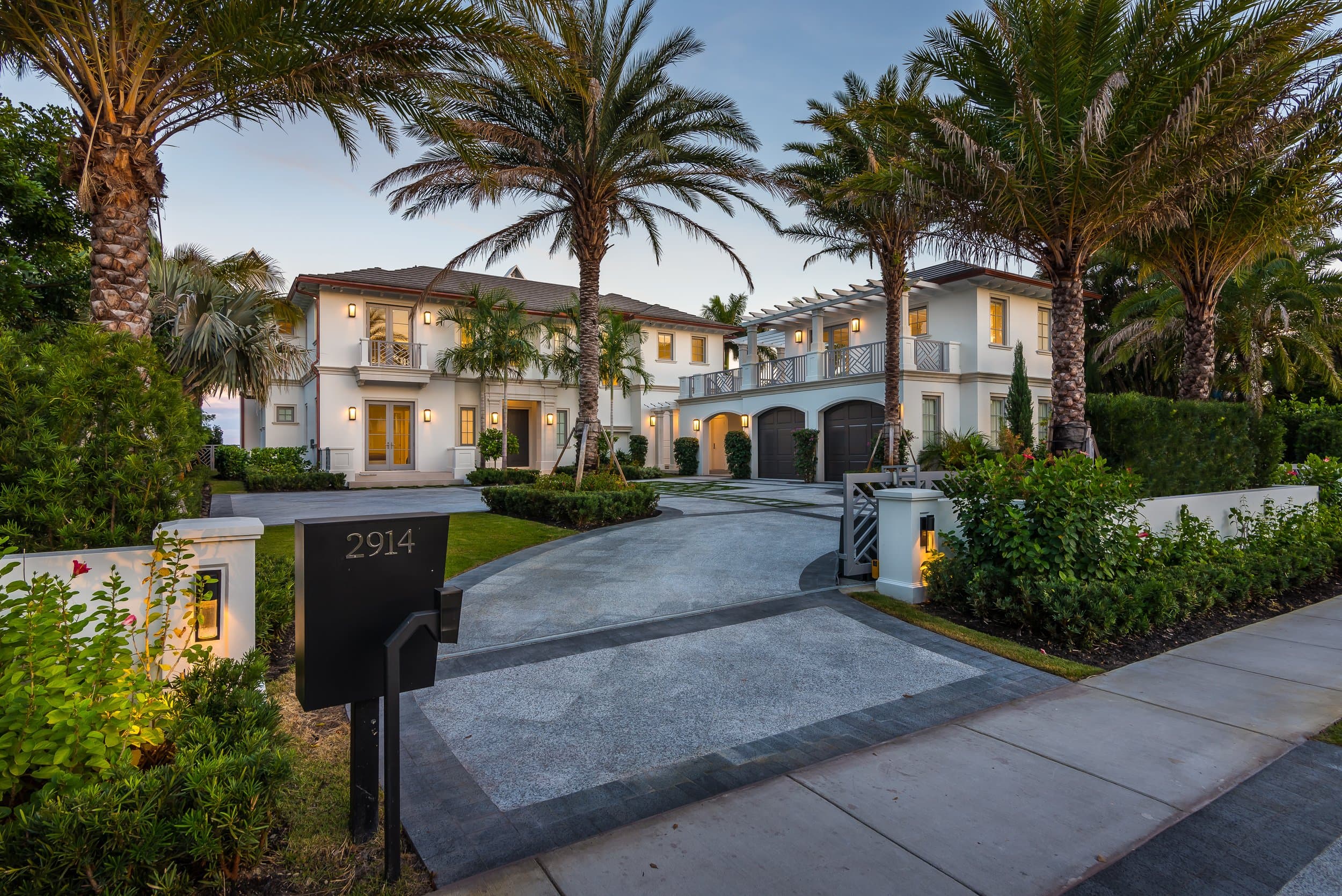 Portfolio - 2914 Washington