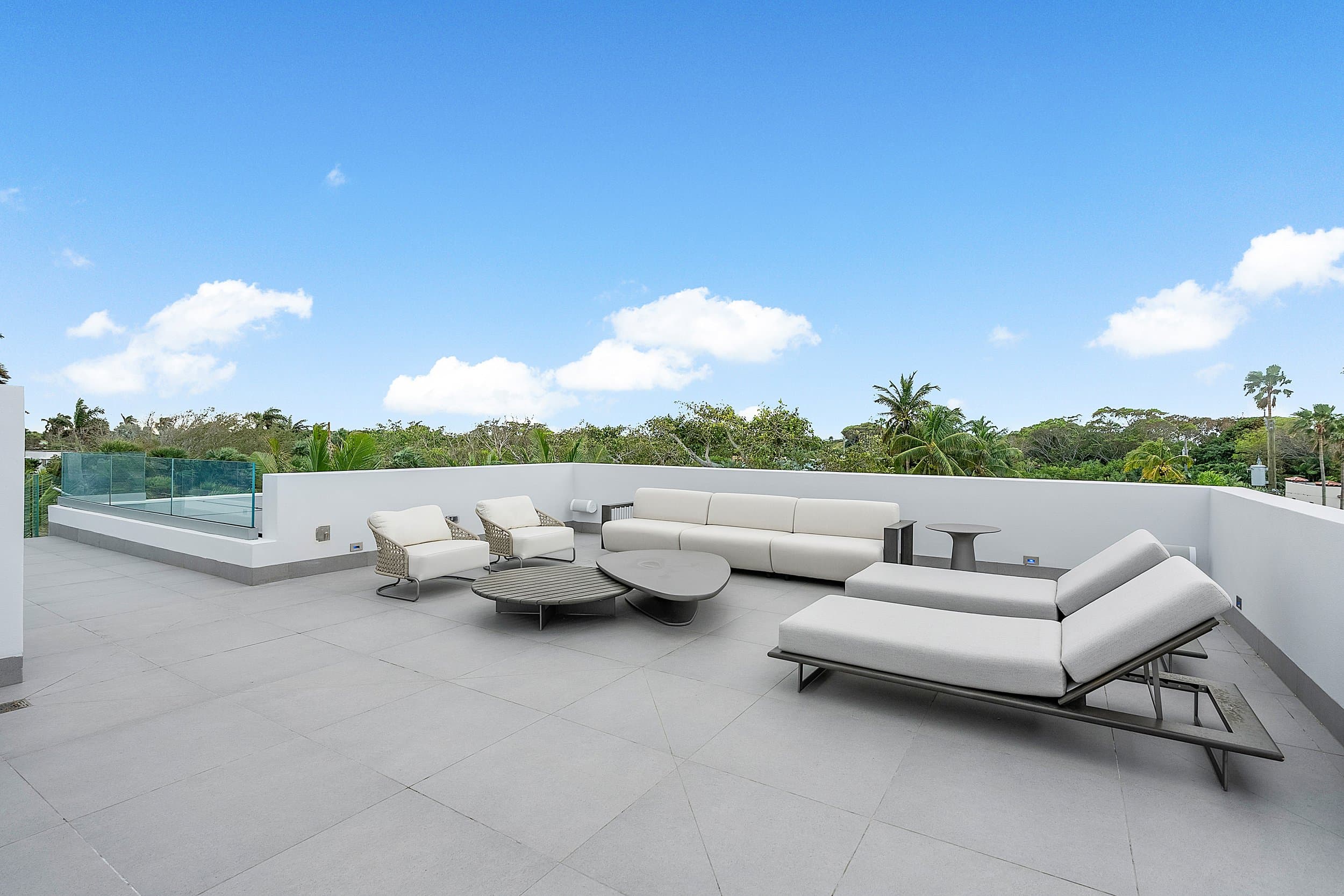 Portfolio - 3030 Washington